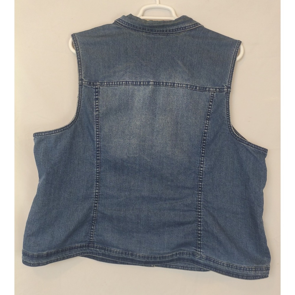 CJ Banks Blue Denim Aztec Southwestern Jean Vest Size 3X Festival Boho Embroider - Picture 2 of 9